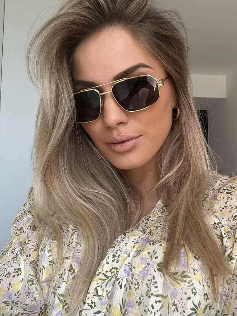 Les lunettes de soleil Claire