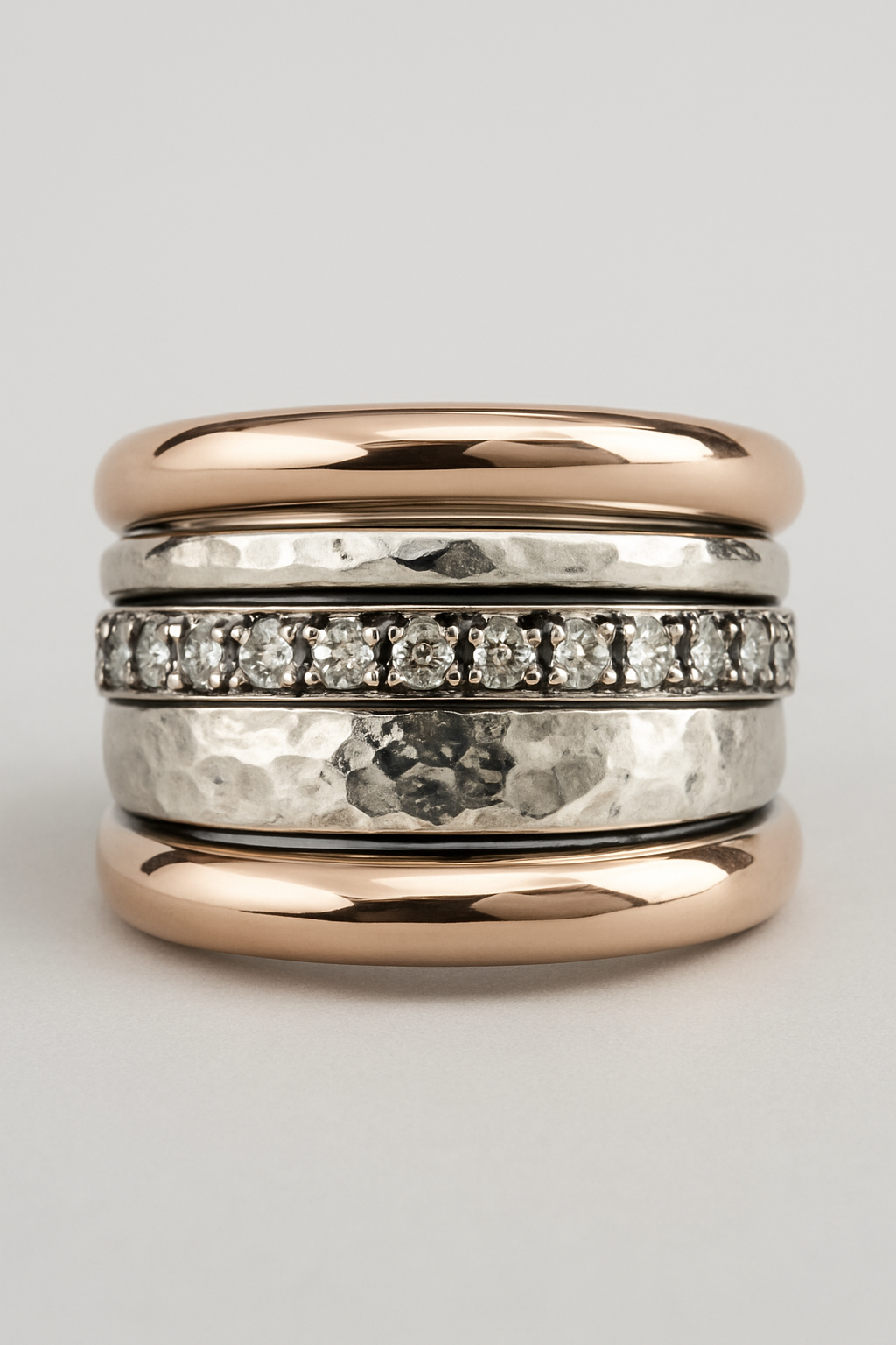 La bague Stéphanie