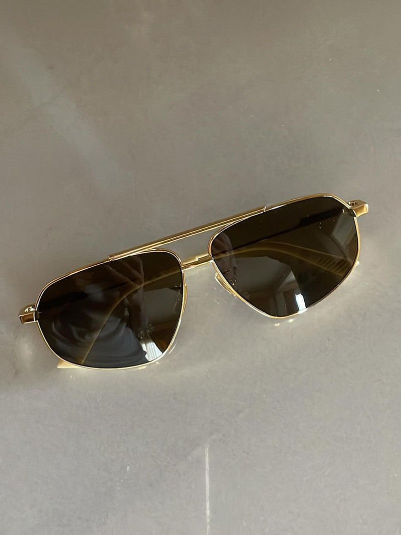 Les lunettes de soleil Claire